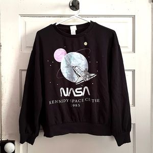 H&M slightly cropped NASA sweater